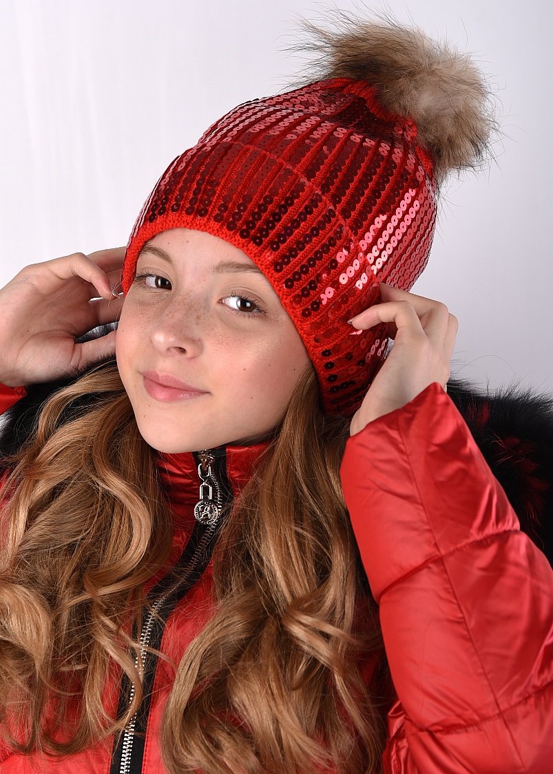 Шапка по оптовой цене при заказе пальто Шапка по оптовой цене при заказе пальто